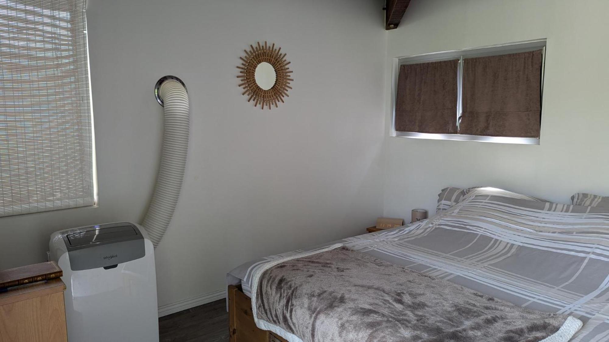 Les Genets Hotel Orleat Екстериор снимка
